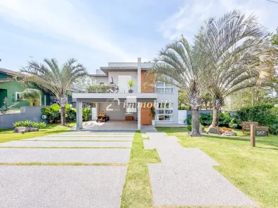 Casa de Condomínio com 4 Quartos à venda, 320m² no Jardim Indaiá, Embu das Artes