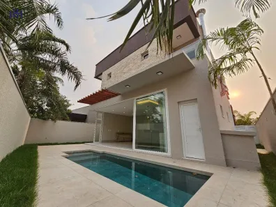 Casa de Condomínio com 4 Quartos à venda, 285m² no Jardim Itália, Cuiabá
