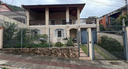 Casa com 5 Quartos à venda, 600m² no Trindade, Florianópolis