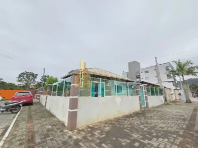 Casa com 2 Quartos à venda, 84m² no Gravatá, Navegantes