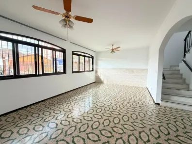 Casa com 4 Quartos à venda, 280m² no Partenon, Porto Alegre