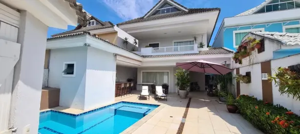 Casa de Condomínio com 3 Quartos à venda, 330m² no Recreio dos Bandeirantes, Rio de Janeiro