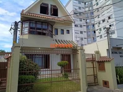 Casa com 5 Quartos para alugar, 380m² no Camaquã, Porto Alegre