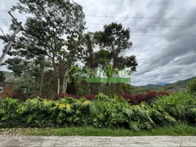 Lote/Terreno à venda, 727m² no Itaipava, Petrópolis