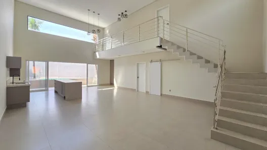Sobrado com 4 Quartos à venda, 274m² no Santa Genoveva, Goiânia