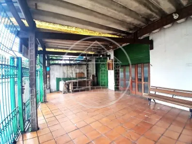 com 2 Quartos para alugar, 1000m² no Jardim Marajoara, São Paulo