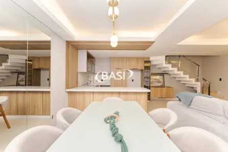 Casa de Condomínio com 3 Quartos à venda, 191m² no Santa Felicidade, Curitiba