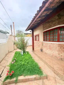 Casa com 3 Quartos à venda, 138m² no Morada da Colina, Resende
