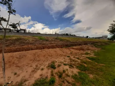 à venda, 600m² no Urbanova, São José dos Campos