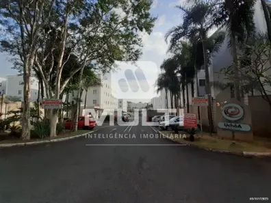 Apartamento com 2 Quartos à venda, 44m² no Chácaras Tubalina e Quartel, Uberlândia