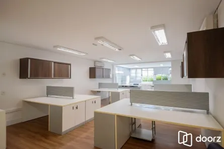 Sala Comercial com 2 Quartos à venda, 106m² no Rio Branco, Porto Alegre