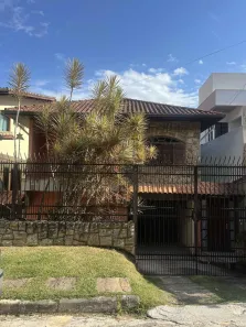 Casa com 4 Quartos à venda, 221m² no Jardim do Sol, Juiz de Fora
