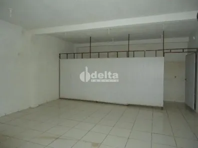 Casa com 3 Quartos à venda, 200m² no Pampulha, Uberlândia