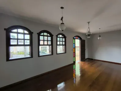 Casa com 4 Quartos para alugar, 200m² no Jardim Riacho das Pedras, Contagem