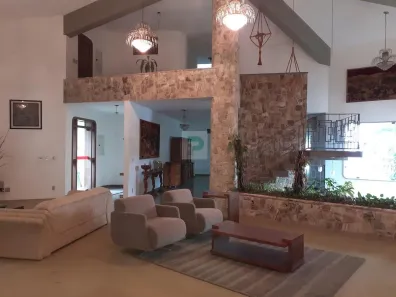 Sobrado com 4 Quartos à venda, 631m² no Vila Oliveira, Mogi das Cruzes