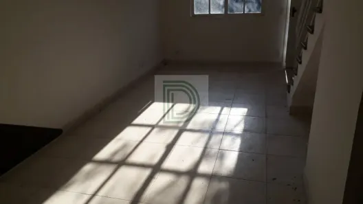 Casa de Condomínio com 2 Quartos à venda, 72m² no Jardim Guerreiro, Cotia