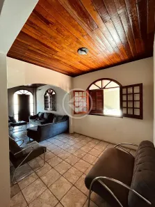 Casa com 4 Quartos à venda, 240m² no Ikaray, Várzea Grande