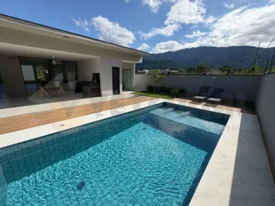 Casa com 3 Quartos à venda, 225m² no Mar Verde II, Caraguatatuba