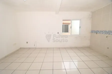 Apartamento com 2 Quartos para alugar, 55m² no Três Vendas, Pelotas