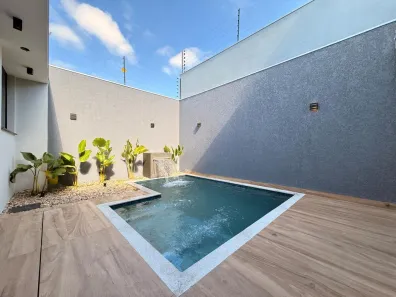 Casa com 3 Quartos à venda, 159m² no Jardim Itália II, Maringá