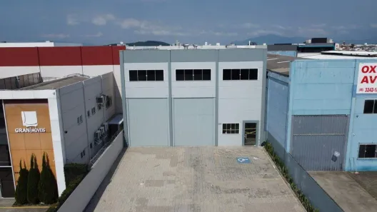 Galpão/Depósito/Armazém para alugar, 610m² no Pachecos, Palhoça