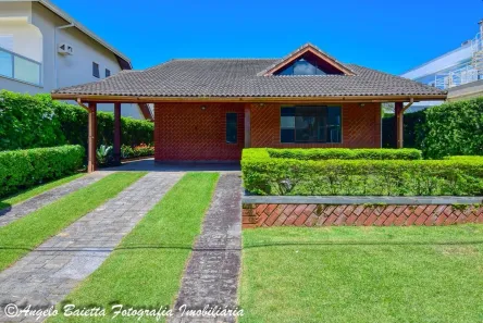 Casa de Condomínio com 3 Quartos à venda, 224m² no Baougainville Residencial, Peruíbe