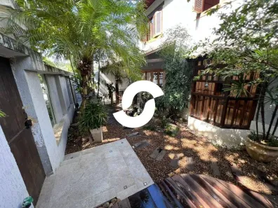 Casa com 4 Quartos à venda, 240m² no Piratininga, Niterói