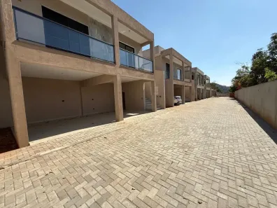 Casa com 3 Quartos à venda, 284m² no Jardim Itapema, Guararema