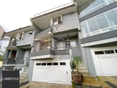 Casa de Condomínio com 3 Quartos à venda, 215m² no Jardim Isabel, Porto Alegre