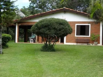 Fazenda/Sítio com 3 Quartos à venda, 250m² no Centro, Sarapuí