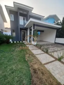 Casa de Condomínio com 3 Quartos à venda, 250m² no Parque Califórnia, Jacareí