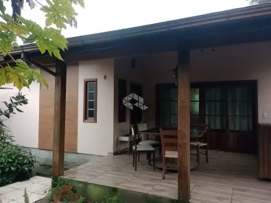 Casa com 2 Quartos à venda, 480m² no Centro, Águas Mornas