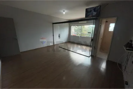 Sala Comercial para alugar, 38m² no Jardim Regina, São Paulo