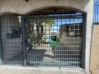 Casa com 4 Quartos à venda, 280m² no Centro, Carapicuíba