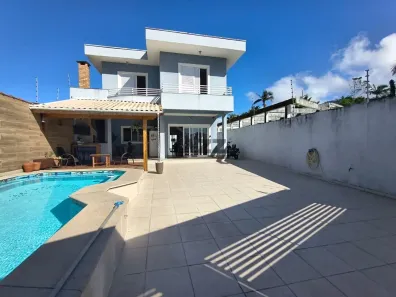 Casa com 4 Quartos à venda, 165m² no Solemar, Praia Grande