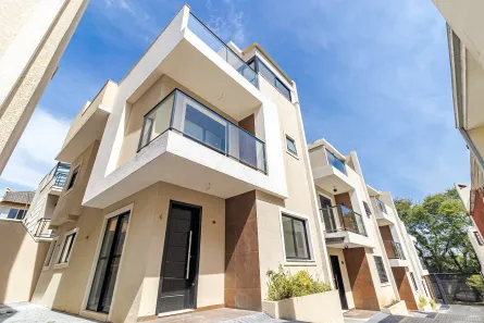 Casa de Condomínio com 3 Quartos à venda, 203m² no Bacacheri, Curitiba