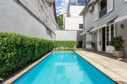 Casa com 4 Quartos para venda ou aluguel, 360m² no Morumbi, São Paulo