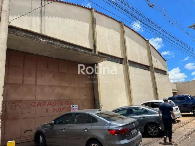 Galpão/Depósito/Armazém para alugar, 830m² no Tibery, Uberlândia