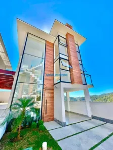 Casa de Condomínio com 5 Quartos à venda, 260m² no Tijuca, Teresópolis