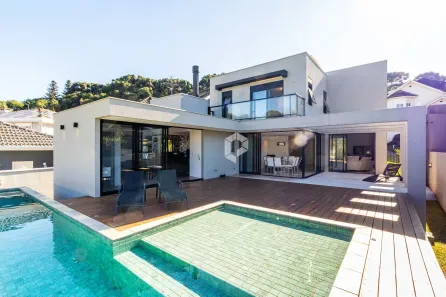 Casa de Condomínio com 4 Quartos à venda, 299m² no Pilarzinho, Curitiba