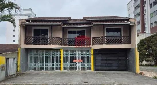 Sobrado com 3 Quartos à venda, 336m² no Costa e Silva, Joinville