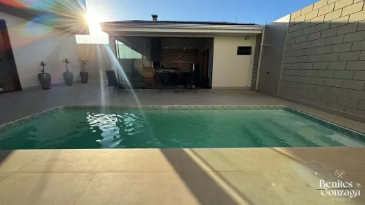 Sobrado com 3 Quartos à venda, 276m² no Bom Jardim, Maringá