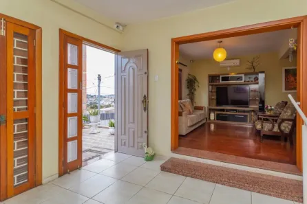 Casa com 3 Quartos à venda, 140m² no Medianeira, Porto Alegre