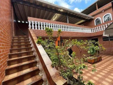 Casa com 3 Quartos à venda, 257m² no Jardim Bom Pastor, Santo André