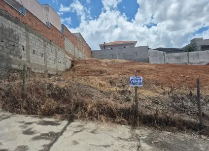 Lote/Terreno à venda, 300m² no Parque Ibirá, Pouso Alegre