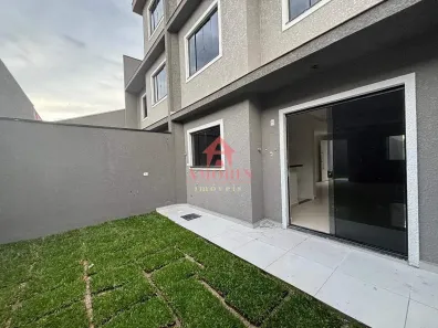 Sobrado com 3 Quartos à venda, 145m² no Fazendinha, Curitiba