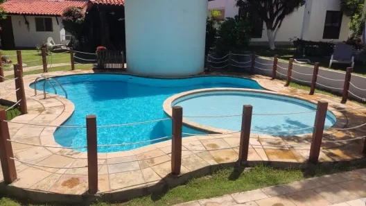 Casa de Condomínio com 4 Quartos para alugar, 80m² no Cupe, Ipojuca