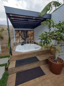 Casa com 3 Quartos à venda, 160m² no Cidade Jardim, Uberlândia