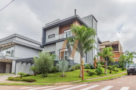 Casa de Condomínio com 4 Quartos à venda, 270m² no Vila Cachoeirinha, Cachoeirinha