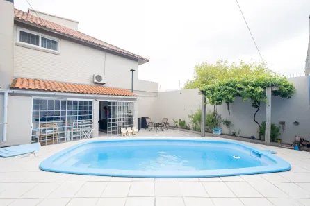 Casa com 4 Quartos à venda, 311m² no Areal, Pelotas
